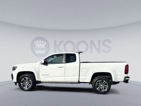 Used 2022 Chevrolet Colorado W/T w/ Custom Special Edition image 2