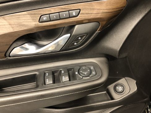 Used 2020 GMC Terrain Denali w/ GMC Pro Grade Package image 17