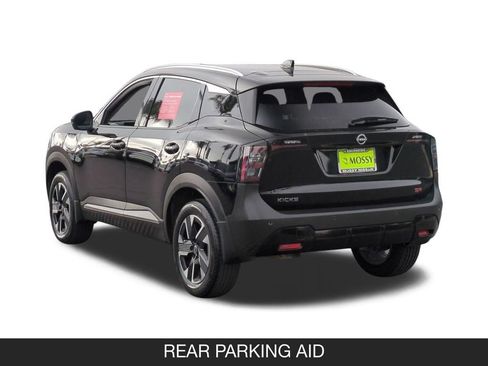 Used 2025 Nissan Kicks SR FWD image 7