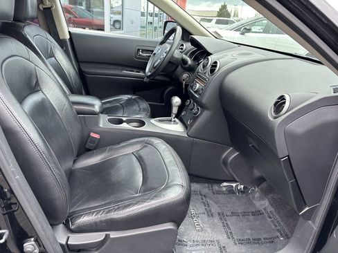 Used 2011 Nissan Rogue S image 30