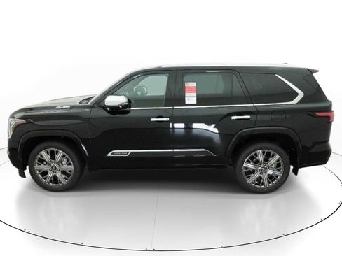 Used 2026 Toyota Sequoia Capstone AWD/4WD image 2