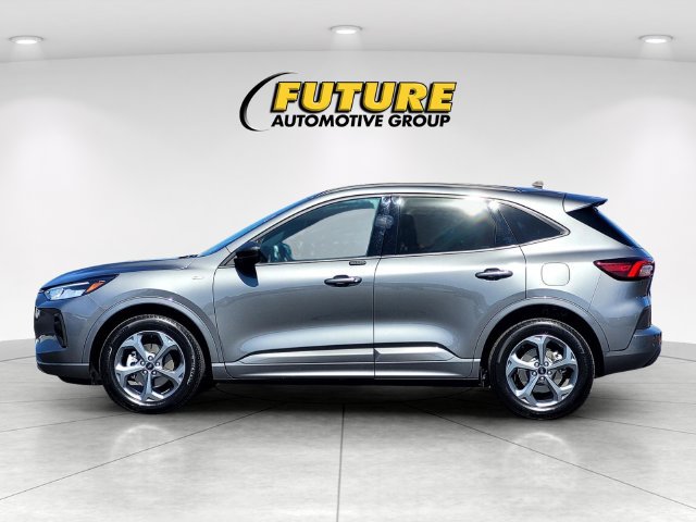 Certified 2023 Ford Escape ST-Line w/ Tech Pack #1 AWD/4WD image 7