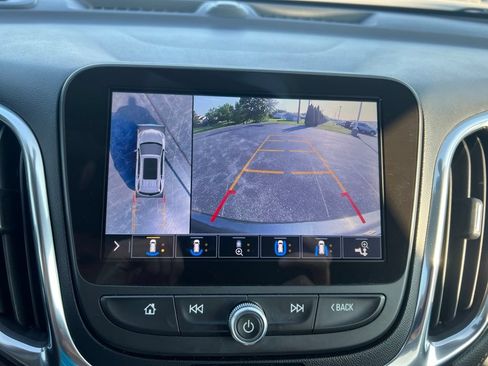 Used 2021 Chevrolet Equinox Premier FWD image 18