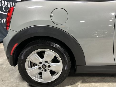 Used 2019 MINI Cooper 2-Door Hardtop w/ Storage Package image 24