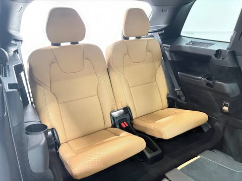 Used 2018 Volvo XC90 T8 Inscription w/ Convenience Package AWD/4WD image 14