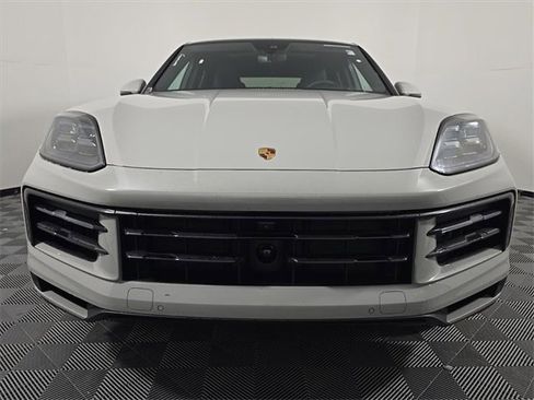 New 2026 Porsche Cayenne S image 10