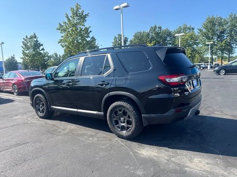 Used 2024 Honda Pilot TrailSport image 17