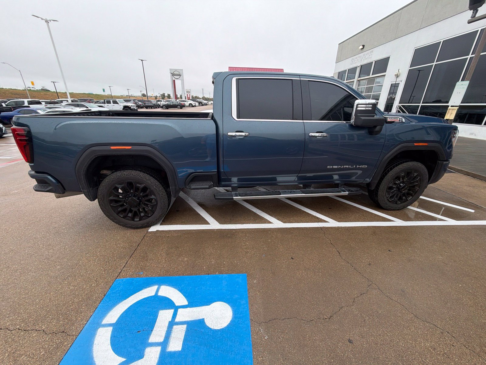 Used 2025 GMC Sierra 2500 Denali w/ Technology Package AWD/4WD image 19