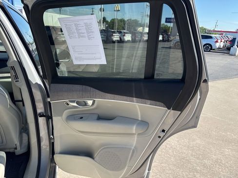 Used 2024 Volvo XC90 B5 Plus w/ Protection Package Premier AWD/4WD image 36