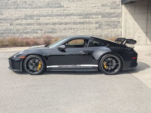 Certified 2026 Porsche 911 GT3 RWD image 2