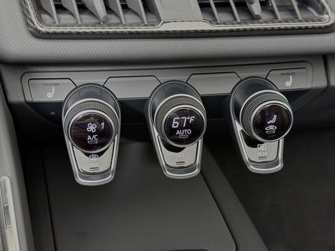 Used 2020 Audi R8 V10 w/ Carbon Exterior Package image 17