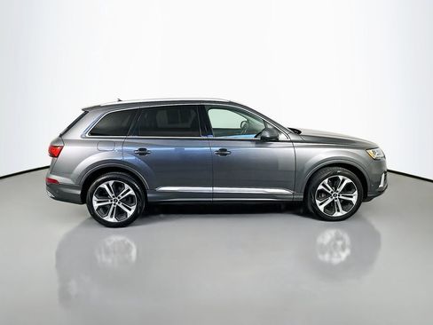 Used 2021 Audi Q7 3.0T Premium Plus w/ Premium Plus Package AWD/4WD image 8