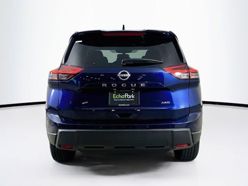 Used 2025 Nissan Rogue SV AWD/4WD image 7