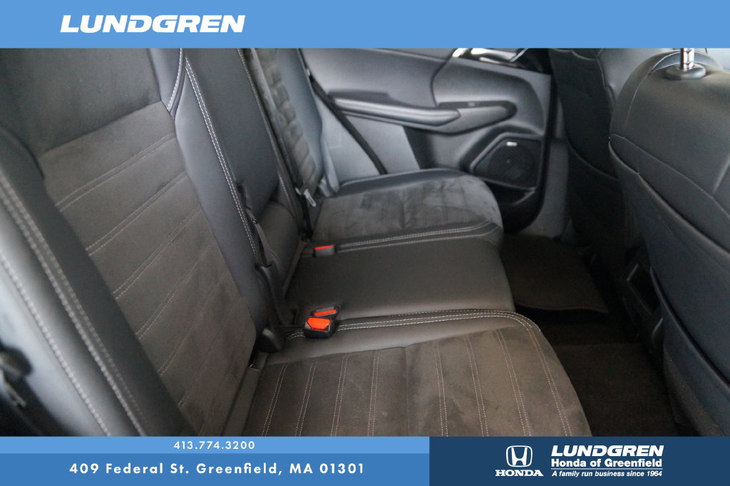 Used 2025 Mitsubishi Outlander AWD image 33