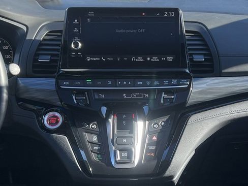 Used 2025 Honda Odyssey Elite image 16