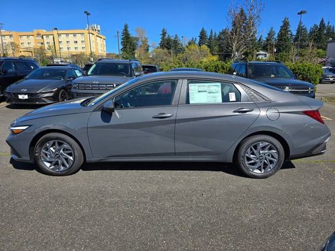 New 2026 Hyundai Elantra Hybrid FWD image 1