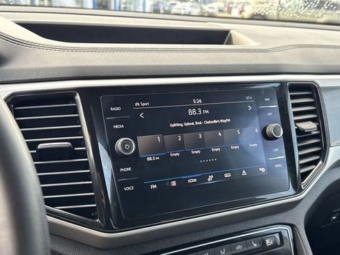 Used 2021 Volkswagen Atlas Cross Sport SEL image 19