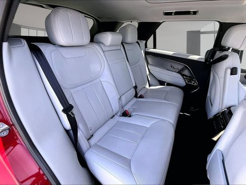 Used 2023 Land Rover Range Rover Sport SE AWD/4WD image 23