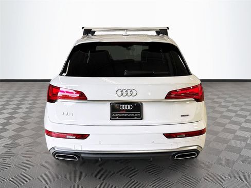 Used 2024 Audi Q5 e Premium Plus w/ Premium Plus Package AWD/4WD image 6