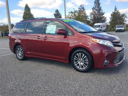 Used 2019 Toyota Sienna XLE