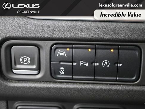 Used 2023 Chevrolet Suburban Premier image 15