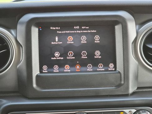Used 2022 Jeep Wrangler Unlimited Sport AWD/4WD image 18