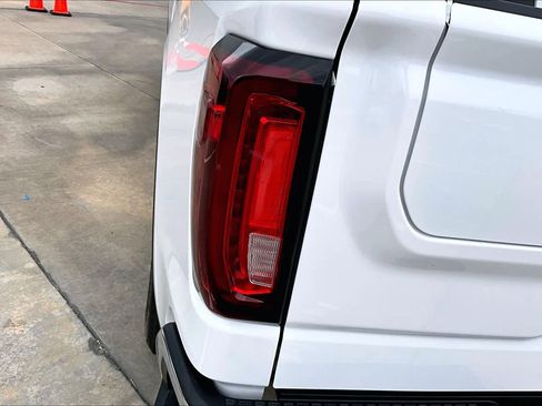 Used 2026 GMC Sierra 1500 SLT AWD/4WD image 29