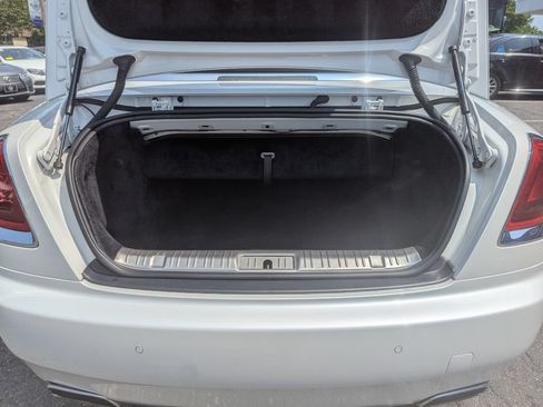 Used 2018 Rolls-Royce Dawn RWD image 52