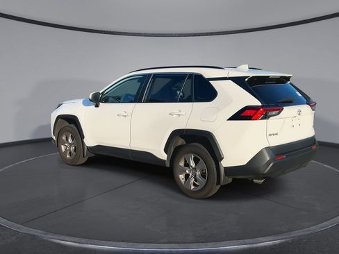 Used 2024 Toyota RAV4 XLE FWD image 6