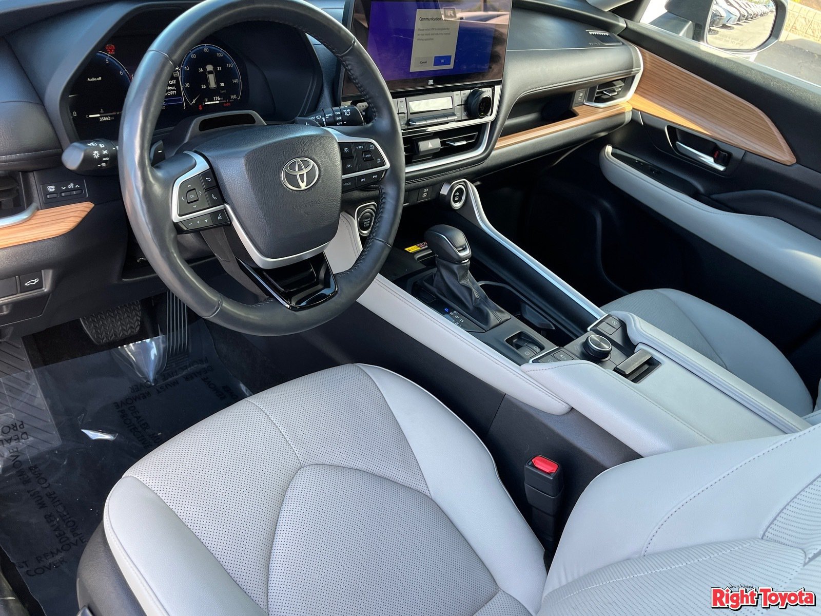 Certified 2025 Toyota Grand Highlander AWD image 20