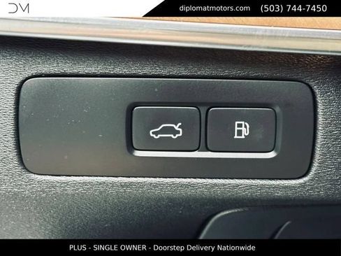 Used 2023 Volvo XC90 T8 Plus w/ Protection Package Premier AWD/4WD image 36