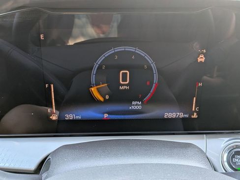 Used 2025 Chevrolet Trax LT w/ LT Convenience Package FWD image 15