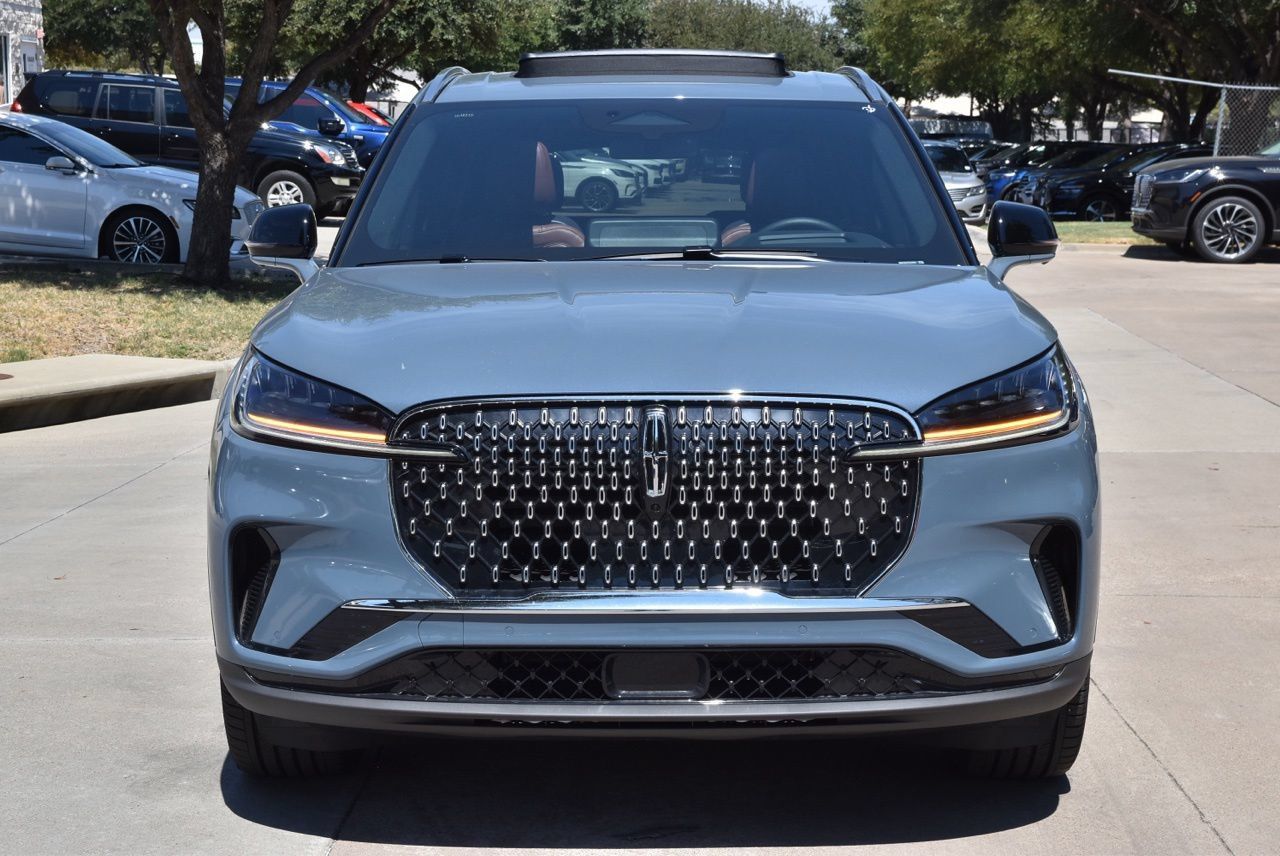 New 2026 Lincoln Aviator Reserve AWD/4WD image 2