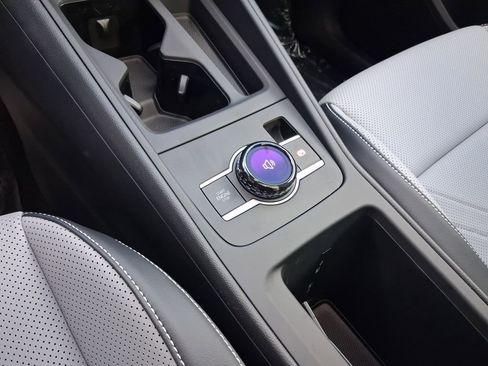 New 2026 Volkswagen Tiguan SE image 10