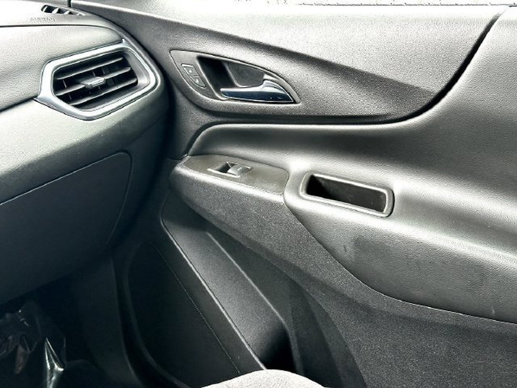 Used 2022 Chevrolet Equinox LT FWD image 27