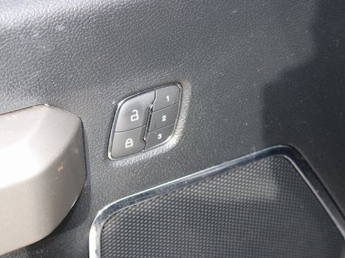 Used 2020 Ford F150 Lariat image 21