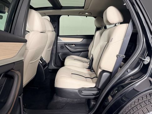 Used 2024 MAZDA CX-90 Plug-In Hybrid w/ Premium Pkg AWD/4WD image 22