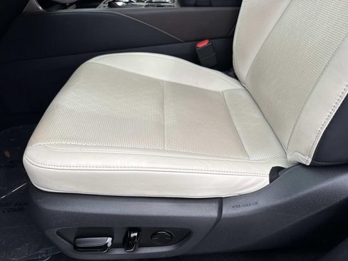 Used 2024 Lexus RX 350 Premium Plus w/ Convenience Package FWD image 26