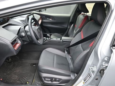 New 2026 Toyota Prius Plug-In Hybrid FWD image 19