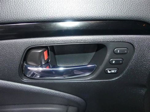 Used 2018 Honda Pilot Elite image 20