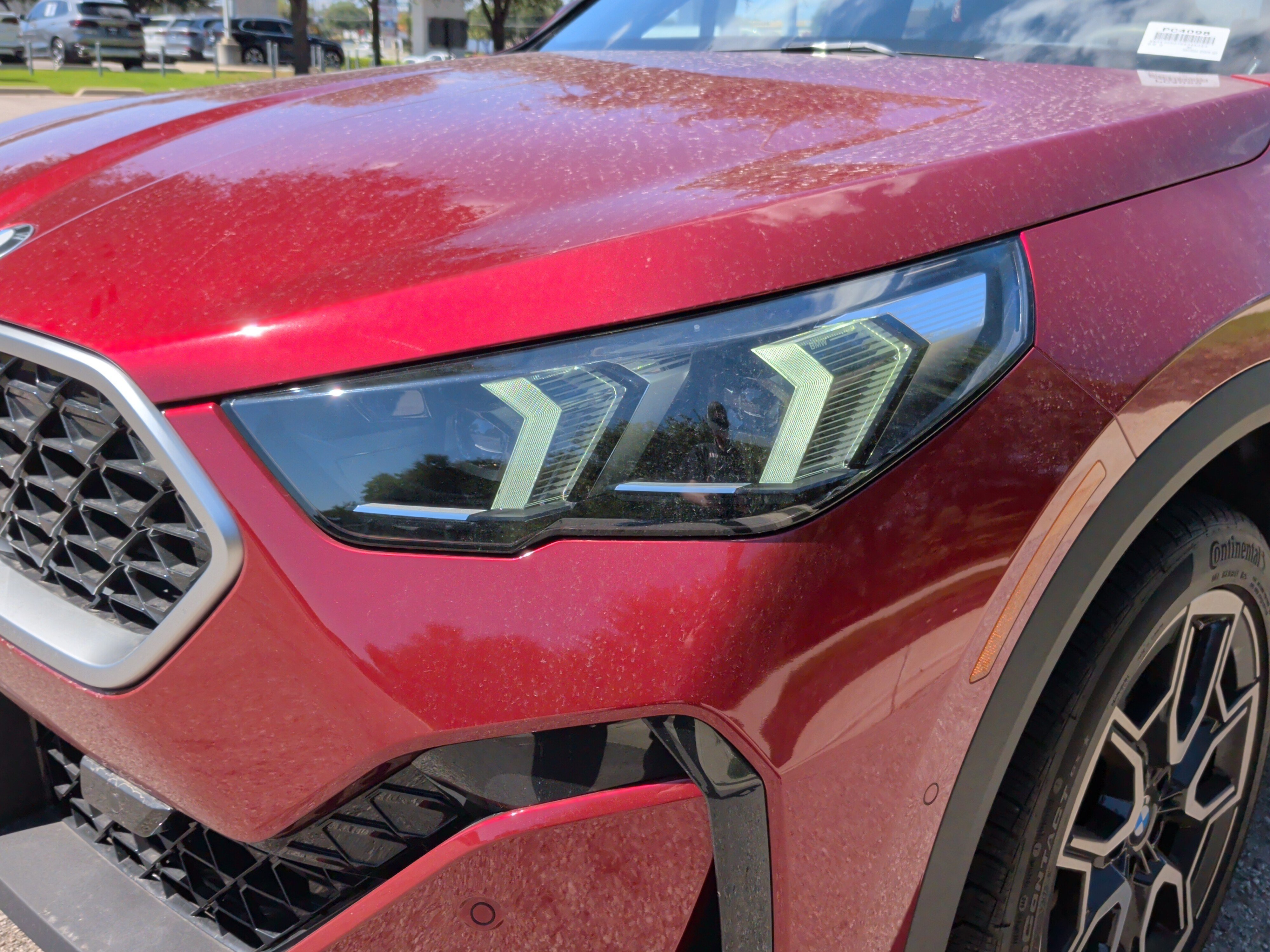 Used 2025 BMW X2 xDrive28i AWD/4WD image 6
