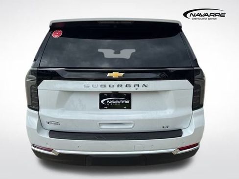 New 2025 Chevrolet Suburban LT w/ Comfort Package image 10