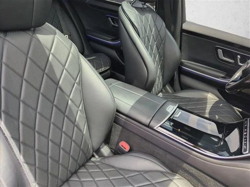 Used 2021 Mercedes-Benz S 500 4MATIC image 23