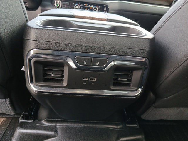 Used 2025 Chevrolet Silverado 3500 High Country w/ Technology Package AWD/4WD image 29