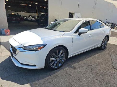 Used 2018 MAZDA MAZDA6 Touring FWD image 1