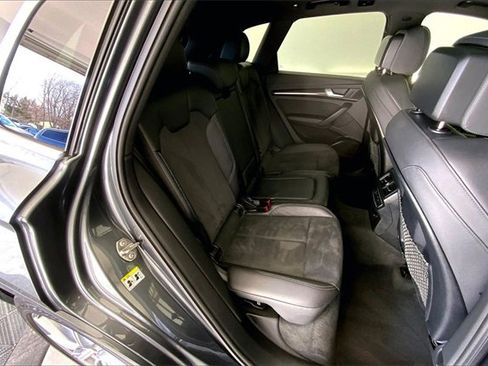 Certified 2022 Audi SQ5 Premium Plus image 27