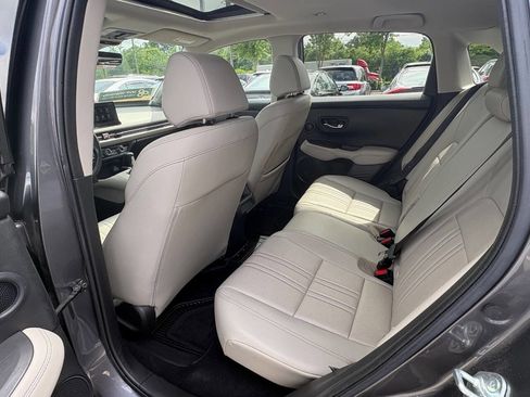 Used 2023 Honda HR-V EX-L image 13