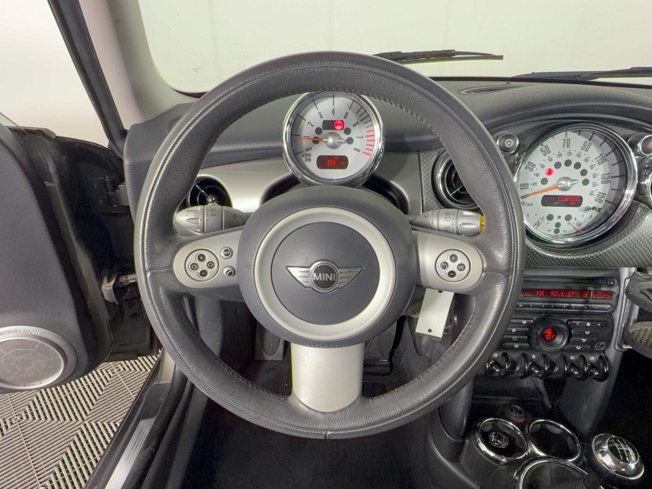 Used 2006 MINI Cooper Hardtop FWD image 10