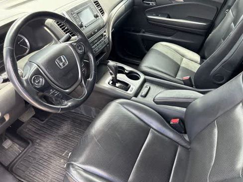Used 2017 Honda Ridgeline RTL image 9
