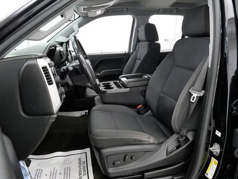 Used 2018 GMC Sierra 2500 SLE w/ SLE Preferred Package AWD/4WD image 11